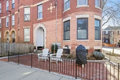 96 Brook St #3, Brookline, MA 02445 photo 27