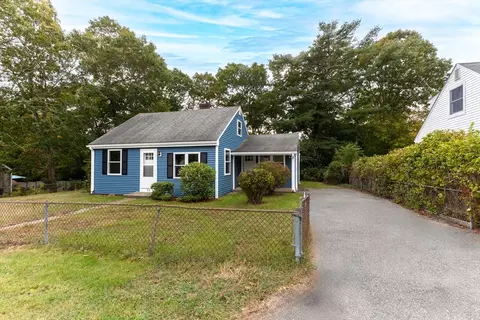 Exterior - 23 Alderberry Rd, Bourne, MA 02532 photo 4 of 9