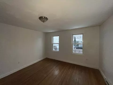 42 Florence St, Springfield, MA 01105 photo 8