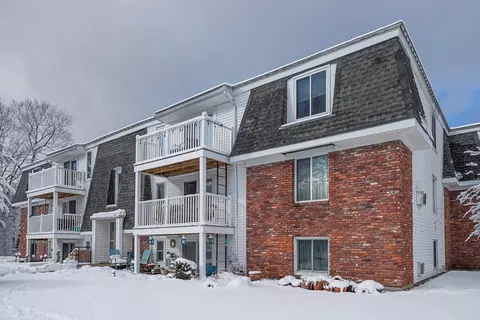 96 Main St #E4, Foxboro, MA 02035