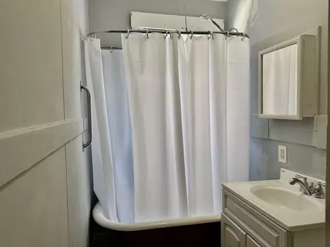 21 Bloomfield St, Springfield, MA 01108 photo 11