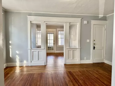 21 Bloomfield St, Springfield, MA 01108 photo 3
