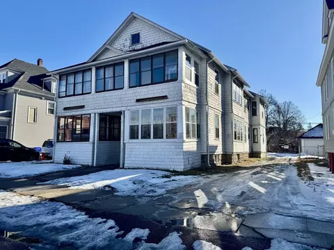 21 Bloomfield St, Springfield, MA 01108