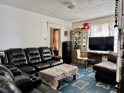 21 Bloomfield St, Springfield, MA 01108 photo 15