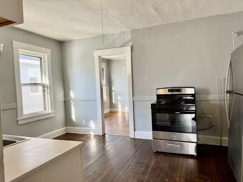 21 Bloomfield St, Springfield, MA 01108 photo 10