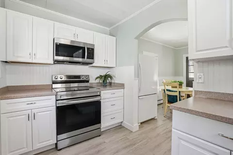 54 Bourne St, Three Rivers, MA 01080 photo 10