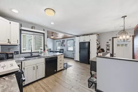 130 Spear Rd, Springfield, MA 01119 photo 8