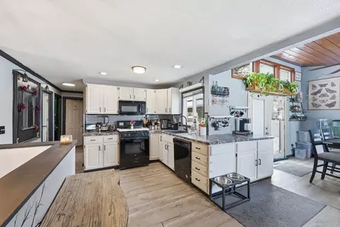 130 Spear Rd, Springfield, MA 01119 photo 12
