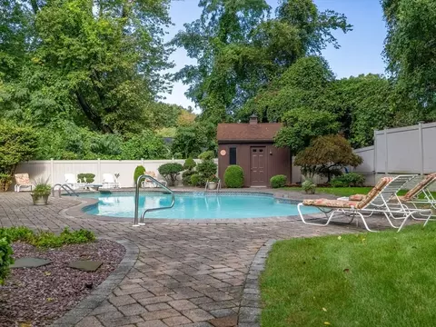 22 Elm St, Canton, MA 02021 photo 26