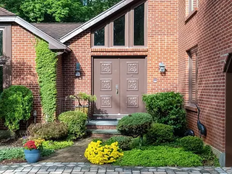 22 Elm St, Canton, MA 02021 photo 2