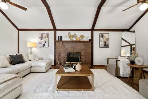 22 Elm St, Canton, MA 02021 photo 9