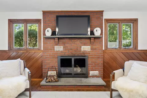 22 Elm St, Canton, MA 02021 photo 12