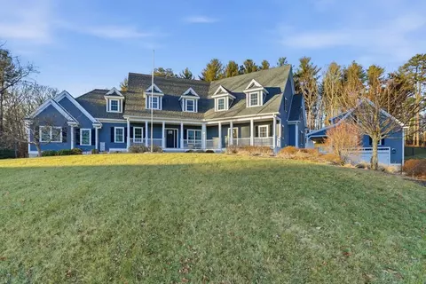71 Regency Pl, North Andover, MA 01845