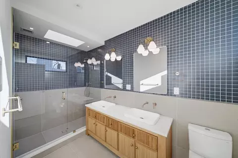 545 E 2nd St #PH2, Boston, MA 02127 photo 19