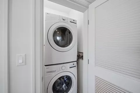 545 E 2nd St #PH2, Boston, MA 02127 photo 8