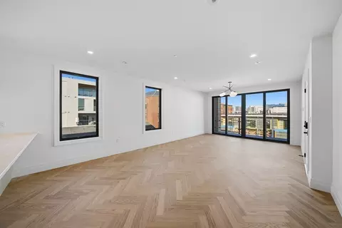 545 E 2nd St #PH2, Boston, MA 02127 photo 2