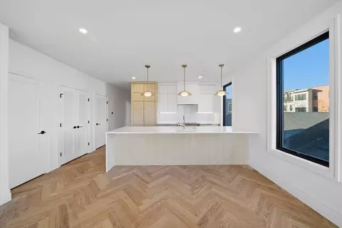 545 E 2nd St #PH2, Boston, MA 02127 photo 5