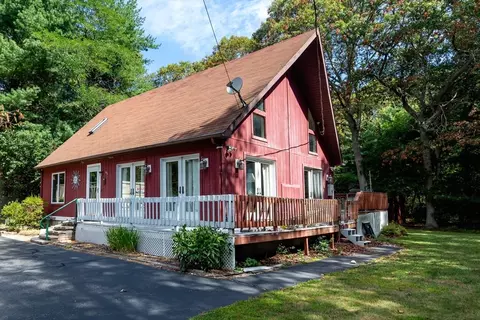 235 Main St, Mashpee, MA 02649 photo 2