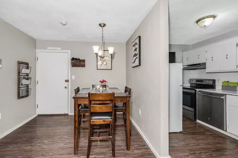 Dining - 5 Washington St #A5, Reading, MA 01867 photo 3 of 3