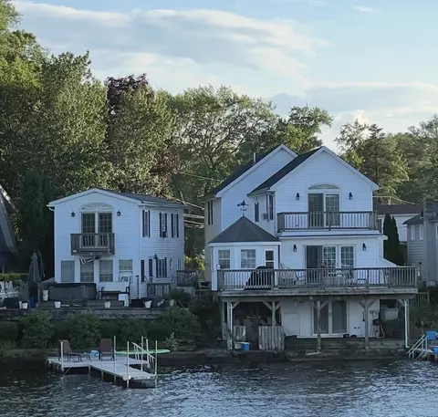 53-55 Point Pleasant Rd, Webster, MA 01570