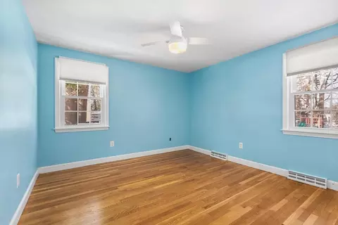 Bedroom - 13 Potter Rd, Framingham, MA 01701 photo 2 of 2