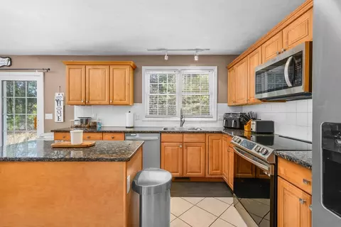 173 Main St, Mashpee, MA 02649 photo 11