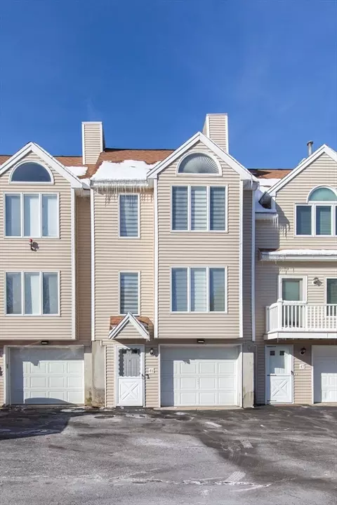 51 Tobey Rd #46, Dracut, MA 01826