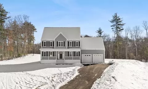 168 Run Brook Cir, Taunton, MA 02780