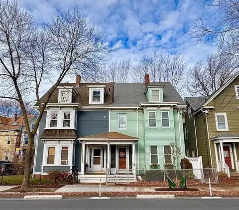 347 Washington St, Somerville, MA 02143