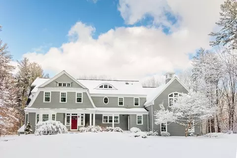 80 Daniels Ln, Carlisle, MA 01741
