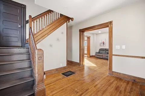 106 Amherst St, Springfield, MA 01109 photo 6