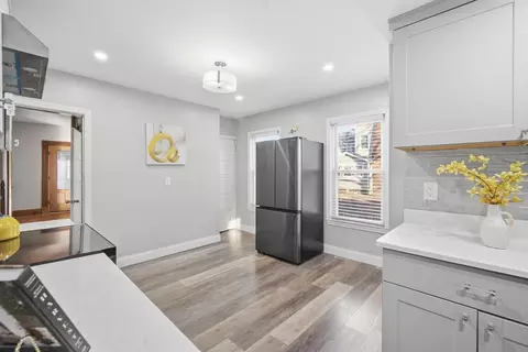 106 Amherst St, Springfield, MA 01109 photo 16