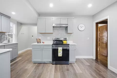 106 Amherst St, Springfield, MA 01109 photo 12