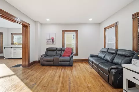 106 Amherst St, Springfield, MA 01109 photo 11