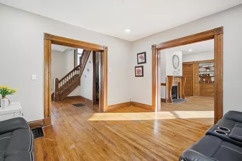 106 Amherst St, Springfield, MA 01109 photo 8