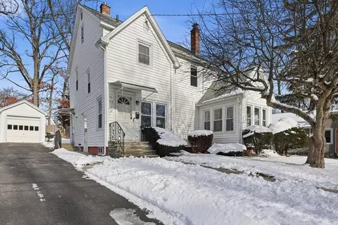 115 Tiffany St, Springfield, MA 01108