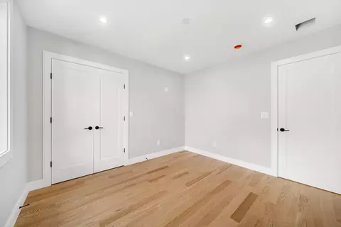 Bedroom - 136 Hillside, Needham, MA 02494 photo 4 of 4
