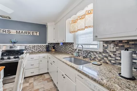 5 Everton Ave, Worcester, MA 01604 photo 13