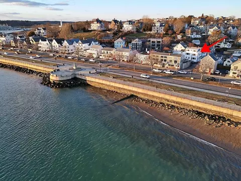 55 Mansfield St, Gloucester, MA 01930