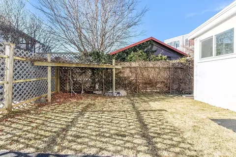Exterior - 55 Mansfield St, Gloucester, MA 01930 photo 2 of 3