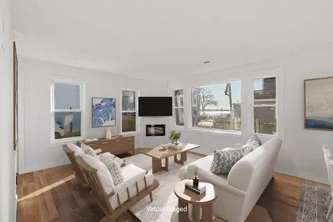 Living - 55 Mansfield St, Gloucester, MA 01930 photo 2 of 3