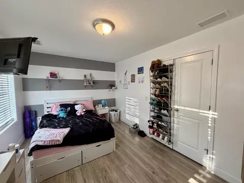 Bedroom - 173 Russell St, Springfield, MA 01104 photo 6 of 6