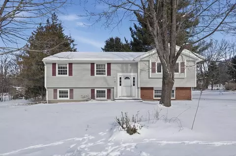 36 Hillandale Rd, Ashburnham, MA 01430