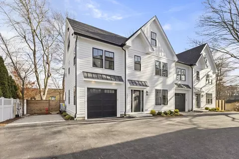 10 Webber Ave #201, Bedford, MA 01730