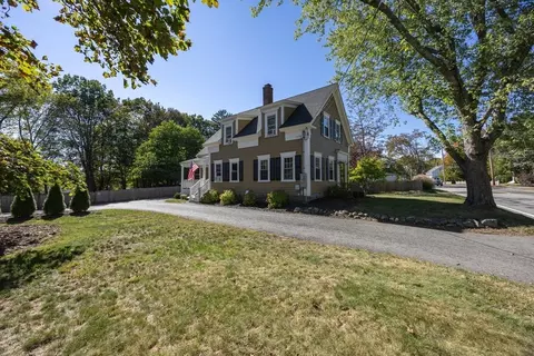 Exterior - 102 Centre St, Danvers, MA 01923 photo 10 of 10