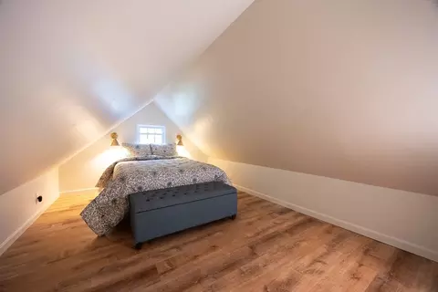 Bedroom - 102 Centre St, Danvers, MA 01923 photo 1 of 6