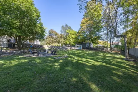Exterior - 102 Centre St, Danvers, MA 01923 photo 4 of 10
