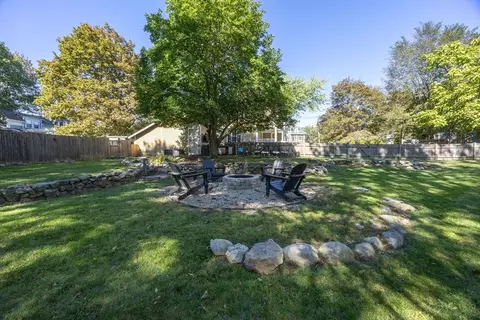 Exterior - 102 Centre St, Danvers, MA 01923 photo 5 of 10