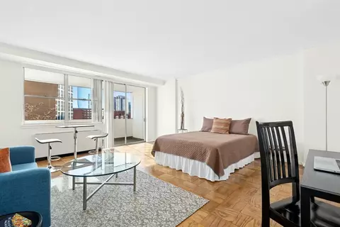 6 Whittier Pl #8F, Boston, MA 02114