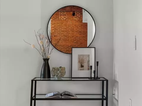 33 Sleeper St #104, Boston, MA 02210